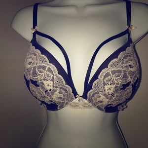Black and Beige Victoria’s Secret Bra Size 36D